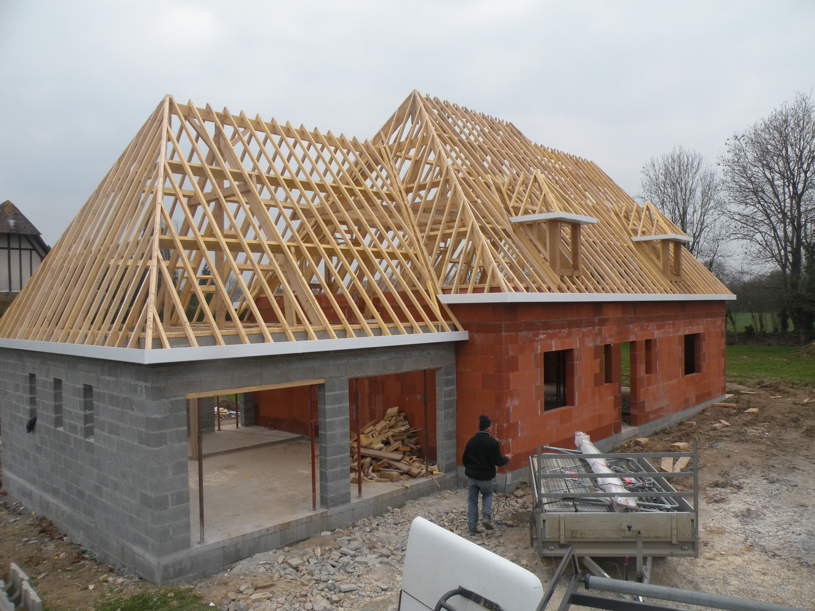 Entreprise de charpente à Saint-Julien-du-Sault